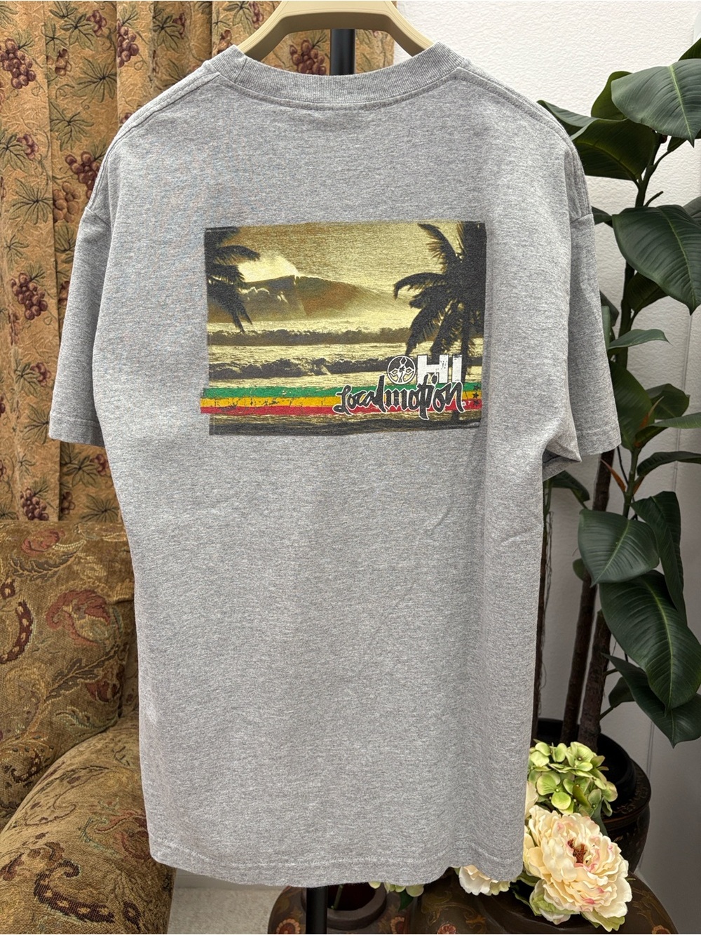 Local Motion Hawaii Logo Heather Gray Short Sleeve Crew Tee